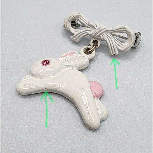 Vintage Enamel Easter Bunny Pin White with Pink Crystal Eye Dangling from Bow - Picture 2 of 4